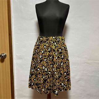 Vivienne Westwood(スカート ・ イエロー/黄色系)のフリマ Vivienne Westwood(スカート ・ イエロー/黄色系)のフリマ