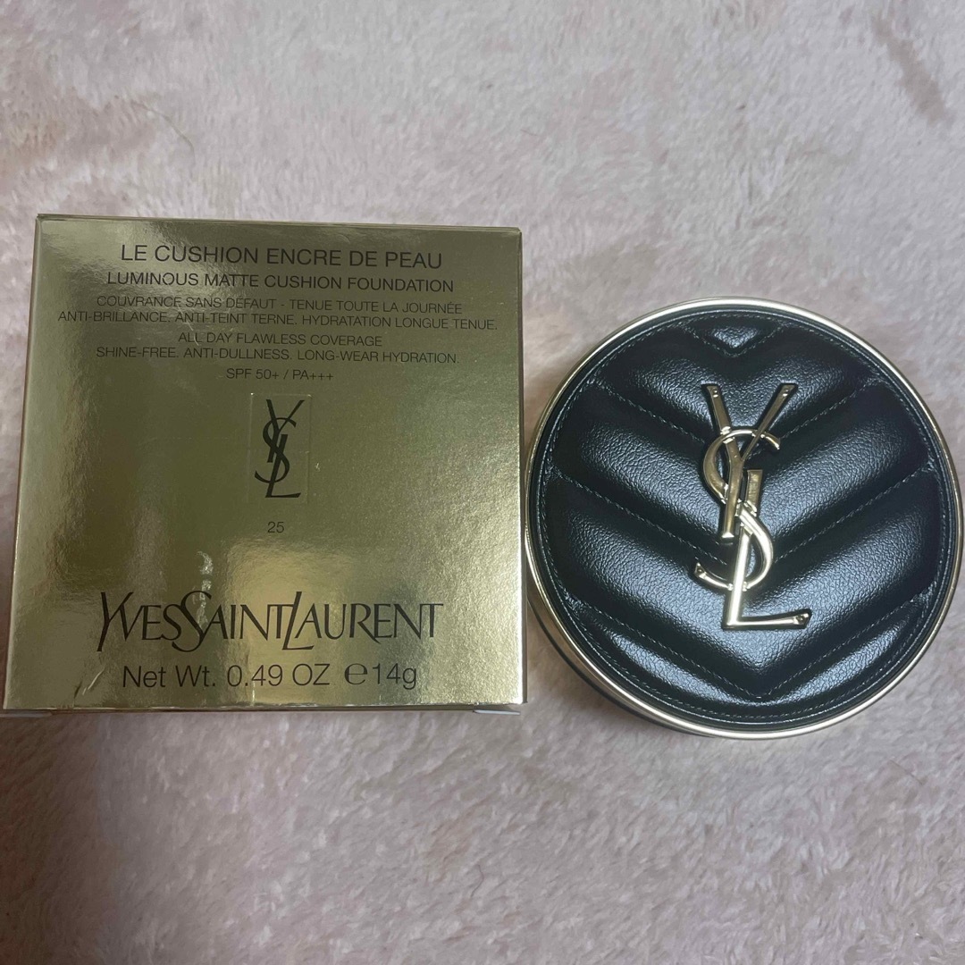 Yves Saint Laurent(イヴサンローラン)のイヴ・サンローラン　アンクルドポールクッションN25 コスメ/美容のベースメイク/化粧品(ファンデーション)の商品写真