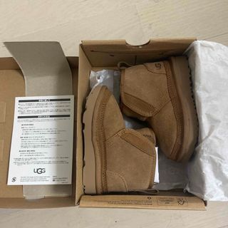 UGG - UGG ベビー　キッズ　13.5cm 新品　未使用