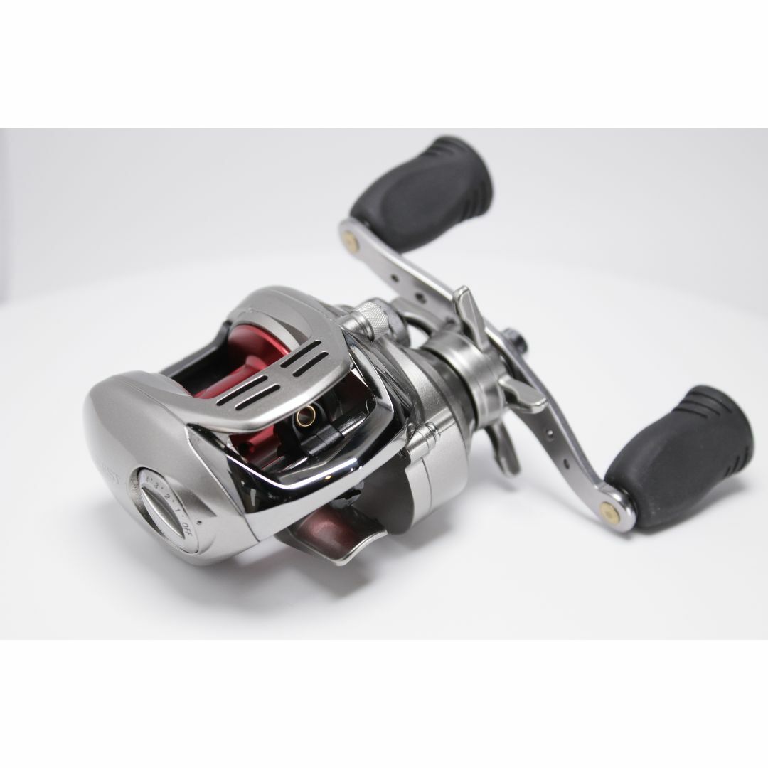 DAIWA(ダイワ)の【DAIWA】AGGREST アグレスト 100SHL 未使用品 スポーツ/アウトドアのフィッシング(リール)の商品写真