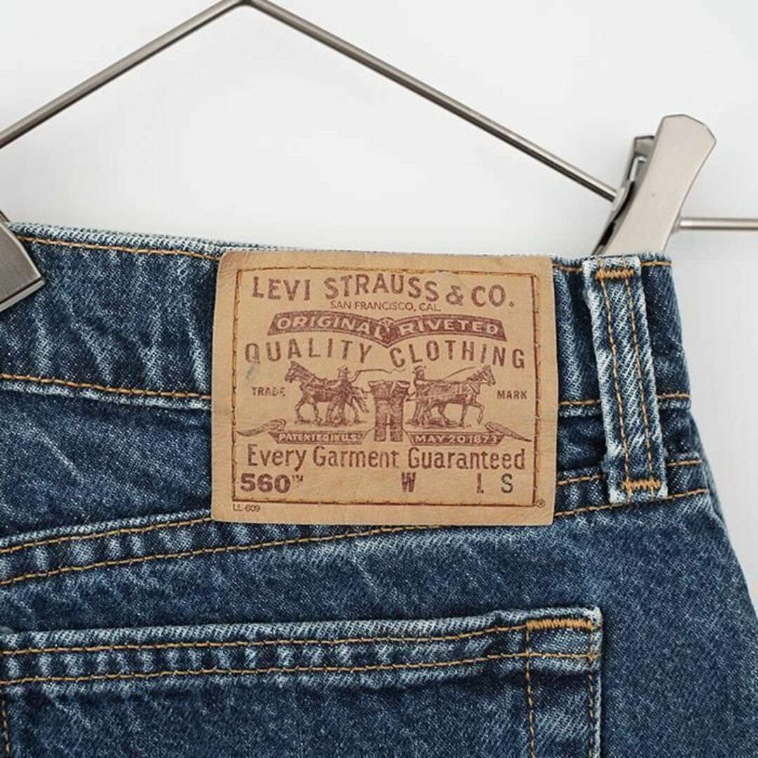 Levi's(リーバイス)のW35相当 リーバイス560 ダークブルーデニム 青 USA製 90s 6848 レディースのパンツ(デニム/ジーンズ)の商品写真