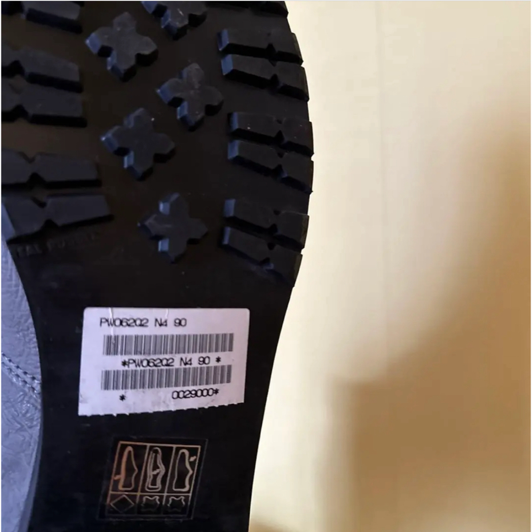 未使用　ATTIMO 本革メンズブーツ　39 26㎝　18ホール　グレー メンズの靴/シューズ(ブーツ)の商品写真