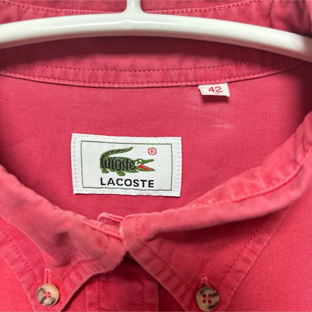 LACOSTE(ラコステ)のLACOSTE ラコステ　カラーYシャツ　羽織り　大人カジュアル　ロゴ入り 赤 メンズのトップス(シャツ)の商品写真