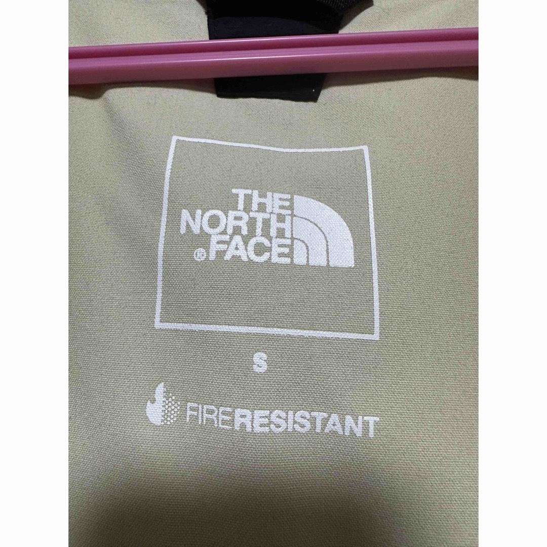 THE NORTH FACE(ザノースフェイス)のTHE NORTH FACEジップインマグネフライヤーファイヤマウンテンパーカー メンズのジャケット/アウター(マウンテンパーカー)の商品写真