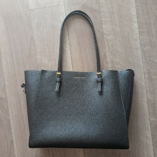 チャールズアンドキース(Charles and Keith)のCHARLES&KEITH　ラージダブルハンドル トートバッグ 　ブラウン(トートバッグ)