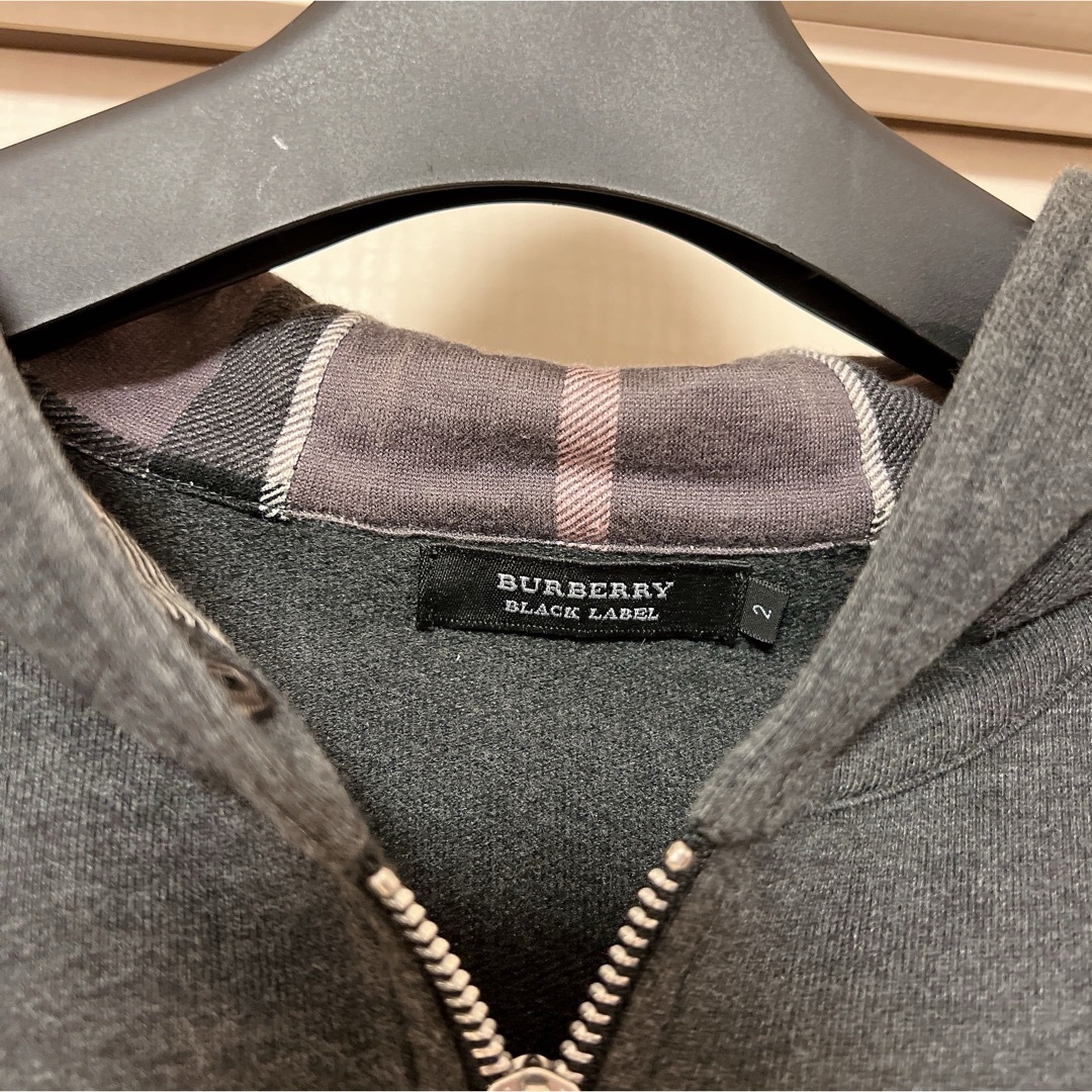 BURBERRY BLACK LABEL(バーバリーブラックレーベル)のBURBERRY ブラックレーベル パーカー メンズのトップス(パーカー)の商品写真