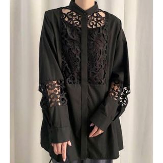 アメリヴィンテージ(Ameri VINTAGE)のアメリヴィンテージ UND EMBROIDERY LACE BLOUSE(シャツ/ブラウス(長袖/七分))