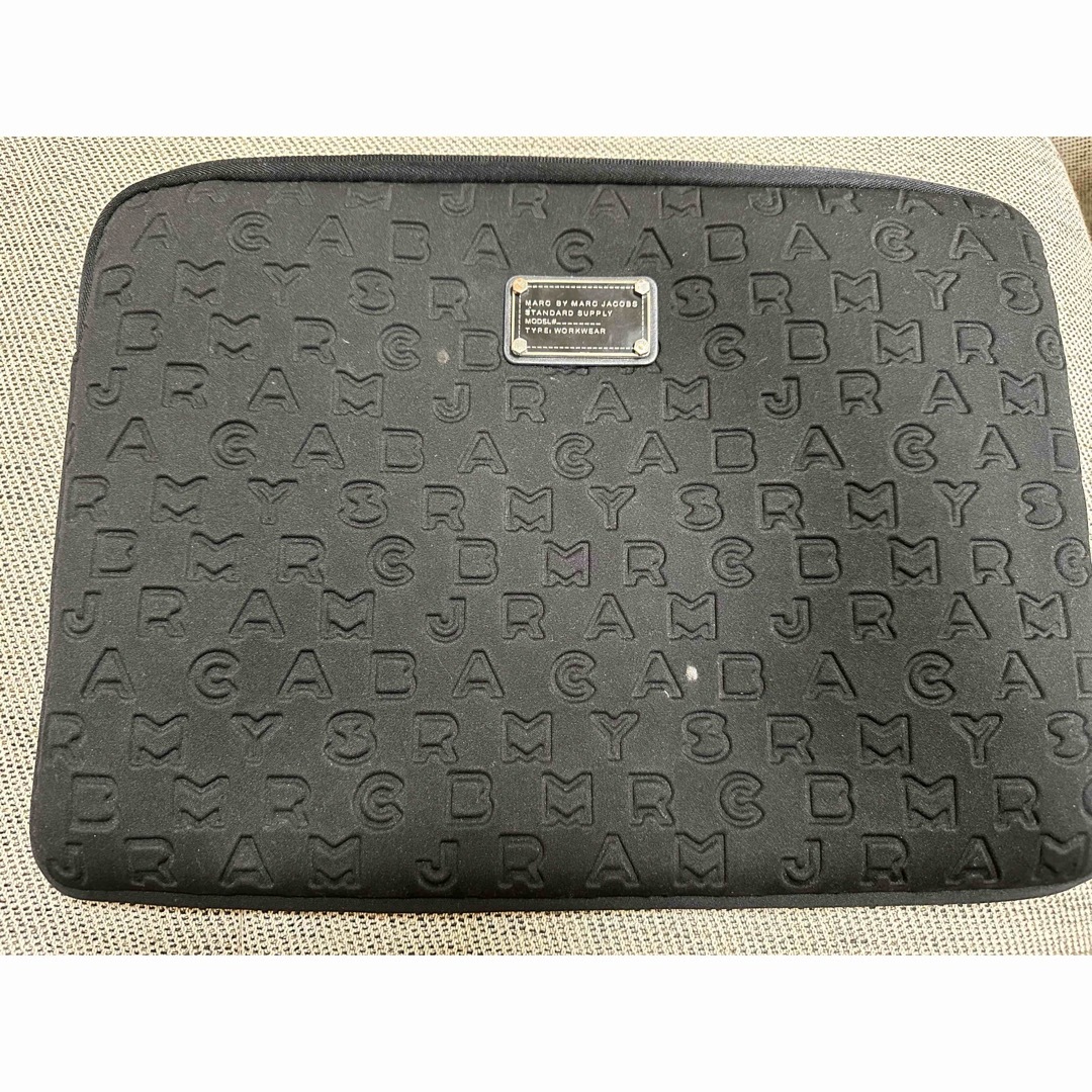 MARC BY MARC JACOBS(マークバイマークジェイコブス)のMARC BY MARC JACOBS PCケース スマホ/家電/カメラのPC/タブレット(PC周辺機器)の商品写真