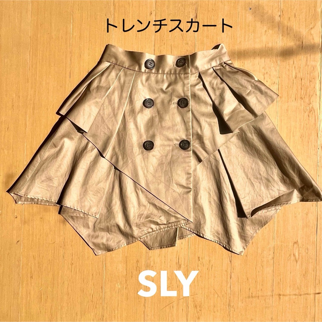 SLY(スライ)のSLY トレンチ スカート ミニ ベージュ キャメル レディースのスカート(ミニスカート)の商品写真