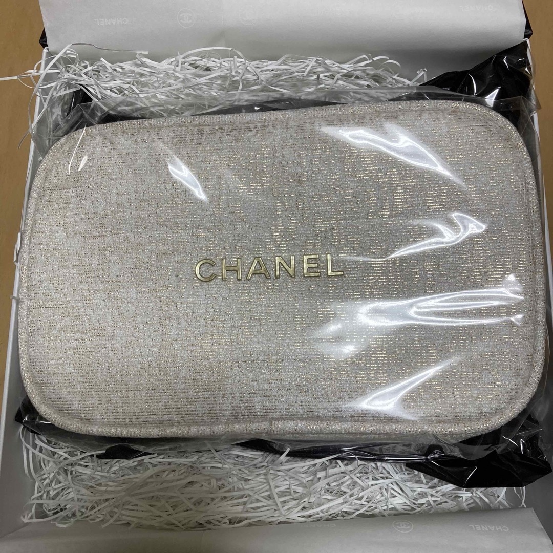 CHANEL 2023 クリスマスコフレ デュオ イン バッグ セット ホリデー CHANEL 2023 クリスマスコフレ デュオ イン バッグ セット ホリデー