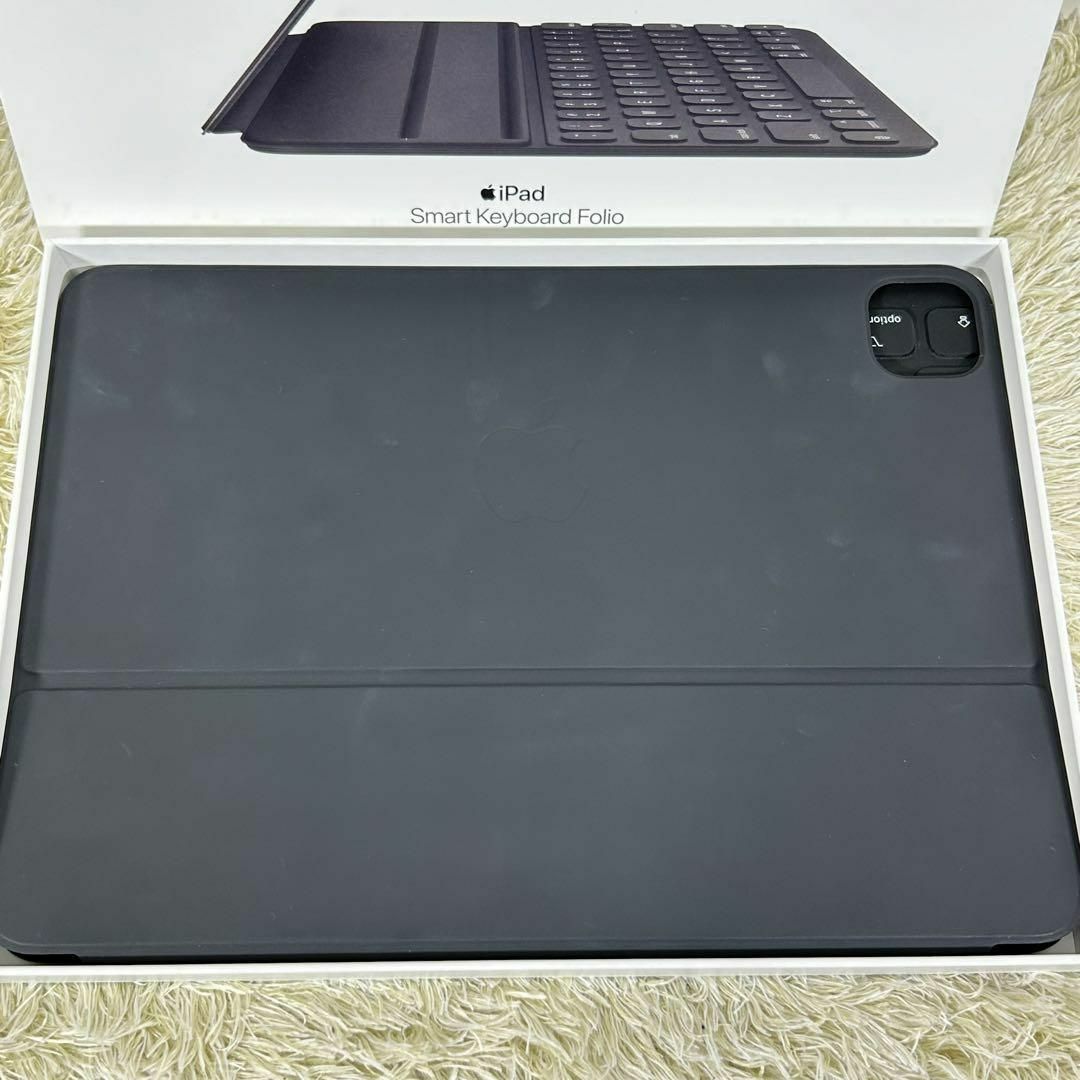 Apple iPad Smart Keyboard Folio 日本語JIS配列 スマホ/家電/カメラのPC/タブレット(タブレット)の商品写真