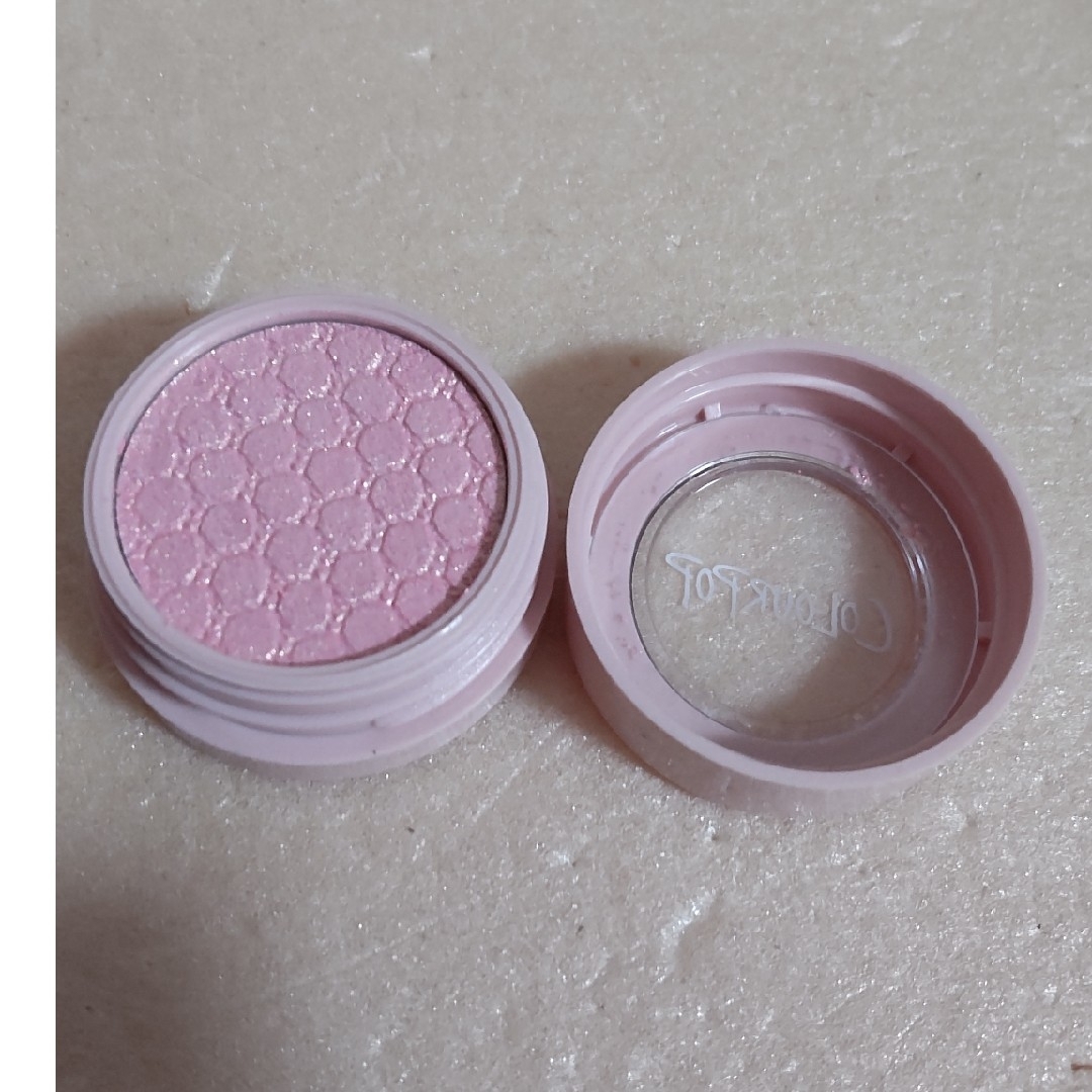 colourpop(カラーポップ)の【未使用※】カラーポップ　スーパーショックシャドウIn the saddle コスメ/美容のベースメイク/化粧品(アイシャドウ)の商品写真