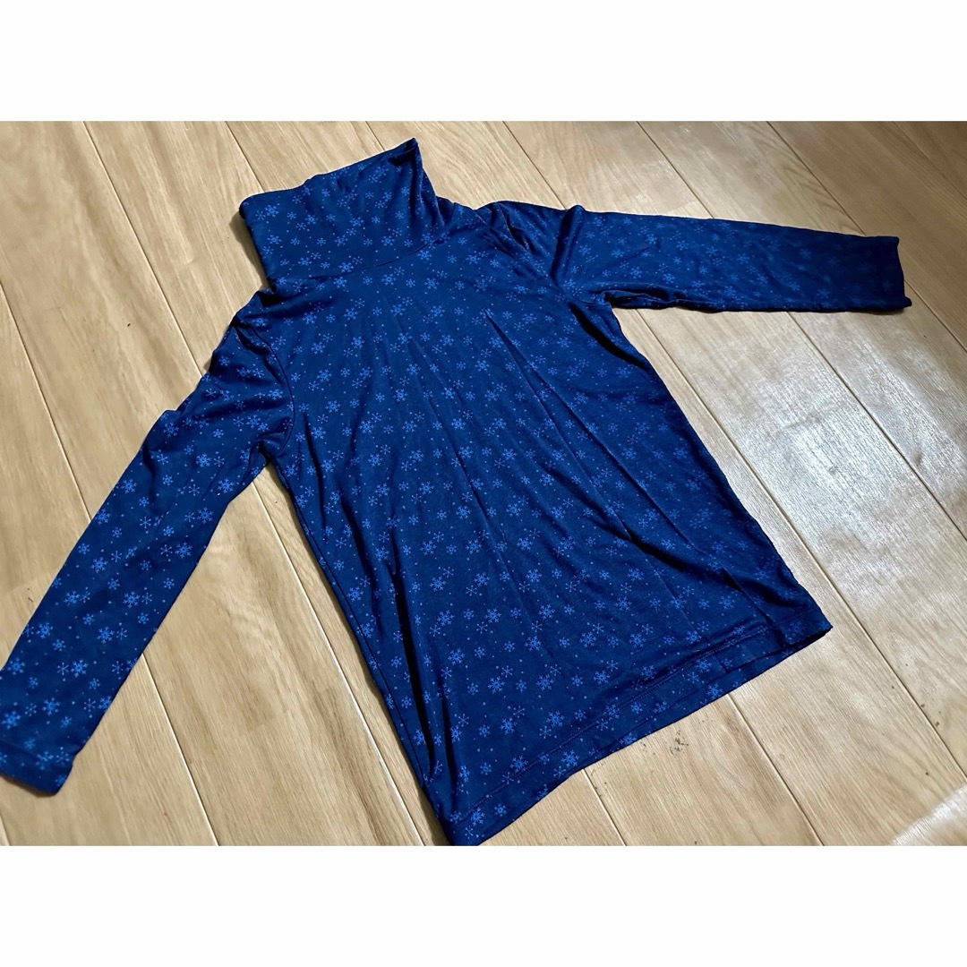 UNIQLO(ユニクロ)の130 ユニクロ 2セット キッズ/ベビー/マタニティのキッズ服男の子用(90cm~)(Tシャツ/カットソー)の商品写真