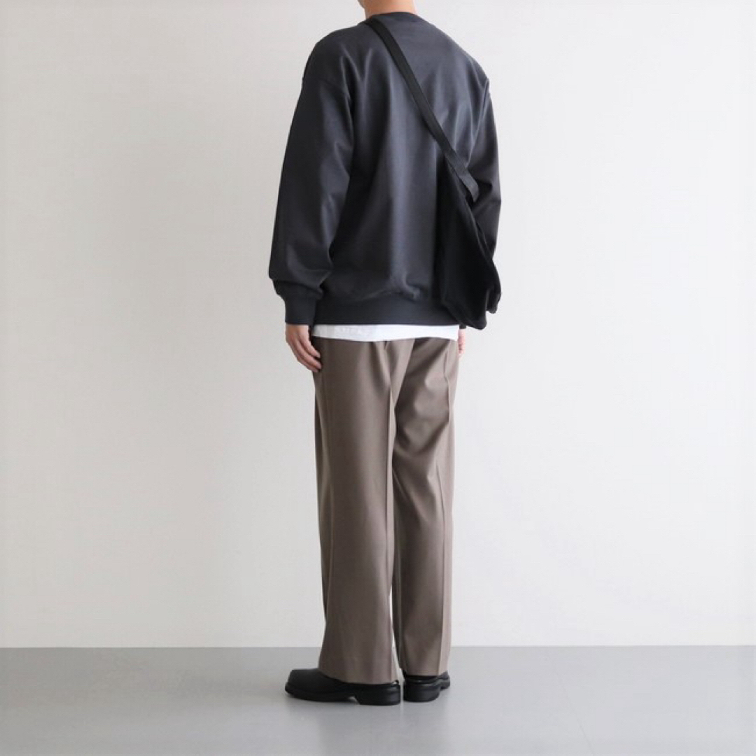 YOKE(ヨーク)のYOKE BELTED 2TUCK WIDE TROUSERS タグ付 メンズのパンツ(スラックス)の商品写真