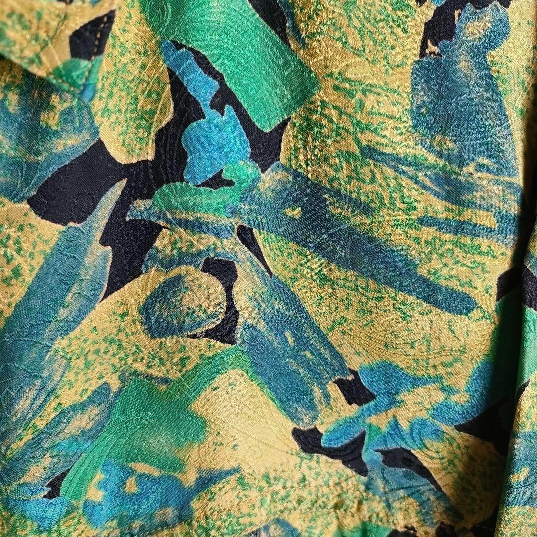 カモフラ風 シルクシャツ グリーン イエロー 透かしペイズリー レトロ古着 メンズのトップス(シャツ)の商品写真