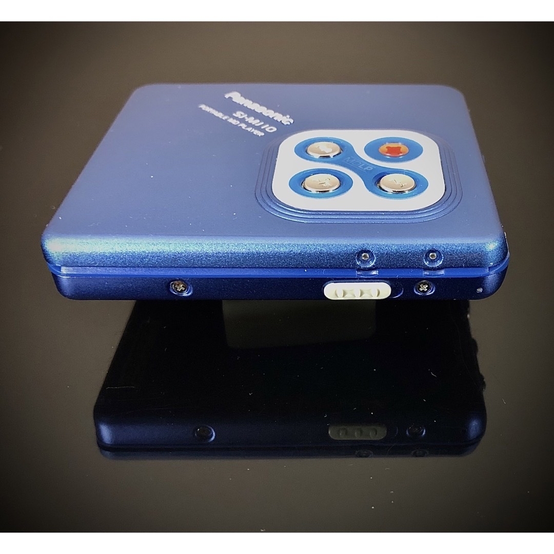 Panasonic(パナソニック)のMD プレイヤーPanasonic SJ-MJ10-A世界最小最薄「完動美品」 スマホ/家電/カメラのオーディオ機器(ポータブルプレーヤー)の商品写真