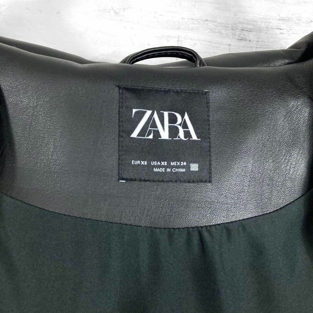 ZARA(ザラ)のザラ フェイクレザー ダウンジャケット ダウンコート ブラック XSサイズ メンズのジャケット/アウター(ダウンジャケット)の商品写真