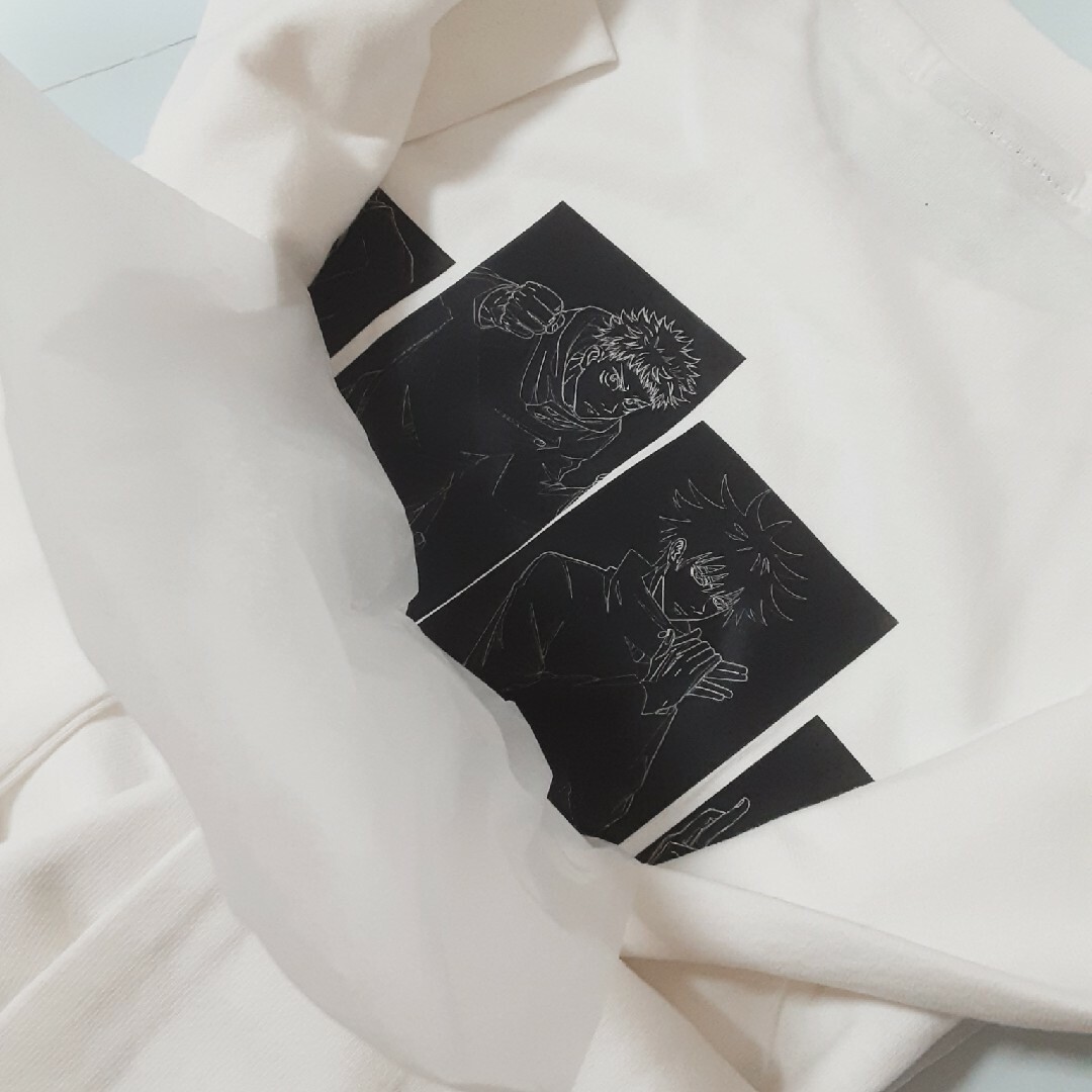 呪術廻戦(ジュジュツカイセン)の新品　呪術廻戦　Sサイズ　Tシャツ レディースのトップス(Tシャツ(半袖/袖なし))の商品写真