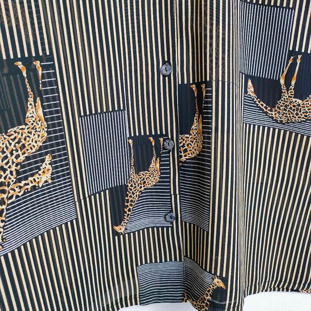 アニマル柄 半袖シアーシャツ キリン ストライプ 韓国製 イエロー ブラック メンズのトップス(シャツ)の商品写真