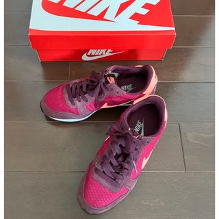 ナイキ(NIKE)のNIKE レディース　スニーカー　23cm (スニーカー)