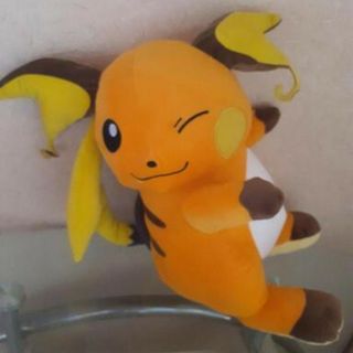 ポケモン(ポケモン)の【美品】ほペぴた　めちゃでかライチュウ　ぬいぐるみ(ぬいぐるみ)