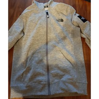 ザノースフェイス(THE NORTH FACE)のノースフェイス　150 グレーパーカー(ジャケット/上着)