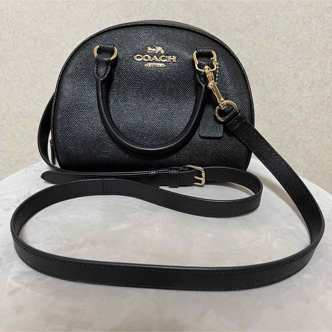 COACH(コーチ)のコーチ　coach  シドニーサッチェル　ブラック　バッグ レディースのバッグ(ハンドバッグ)の商品写真