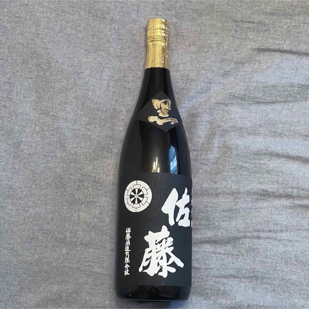 佐藤酒造(サトウシュゾウ)の本格焼酎　黒麹仕込　佐藤　1.8 食品/飲料/酒の酒(焼酎)の商品写真