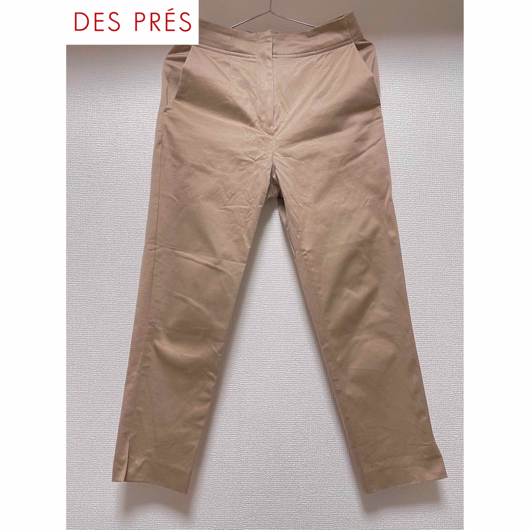 DES PRES(デプレ)のtomorrowland(des pres) テーパードパンツ クロップド レディースのパンツ(クロップドパンツ)の商品写真