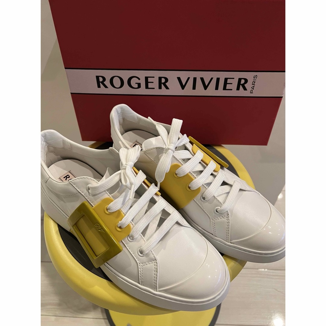 ROGER VIVIER(ロジェヴィヴィエ)のロジェヴィヴィエシューズ40👟🟡 レディースの靴/シューズ(スニーカー)の商品写真