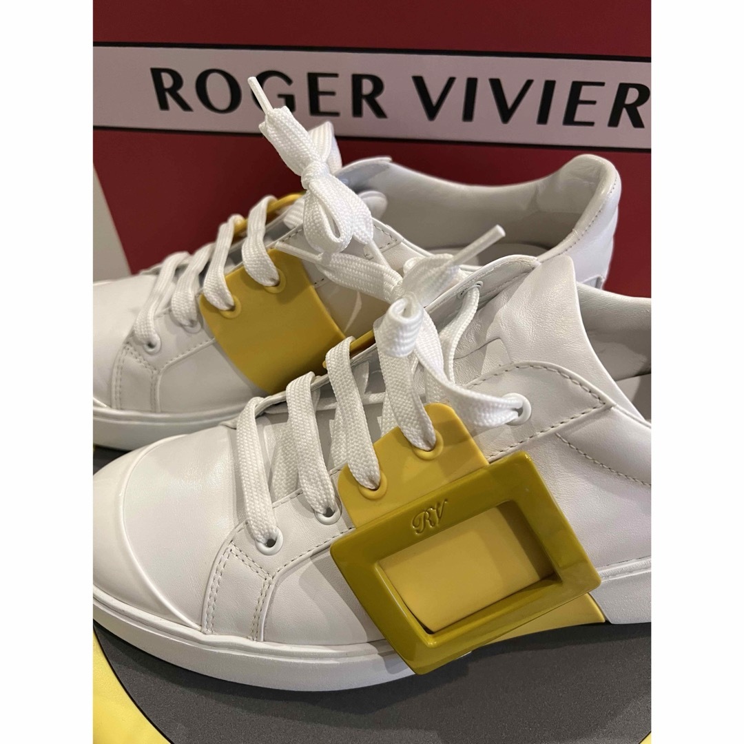 ROGER VIVIER(ロジェヴィヴィエ)のロジェヴィヴィエシューズ40👟🟡 レディースの靴/シューズ(スニーカー)の商品写真