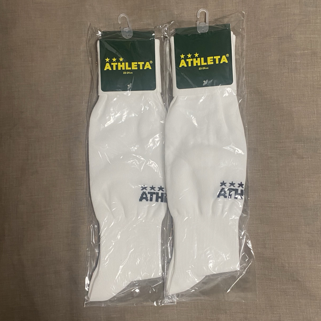 ATHLETA(アスレタ)の2足ATHLETAアスレタ22-24cm サッカーソックス新品01080WHT スポーツ/アウトドアのサッカー/フットサル(ウェア)の商品写真