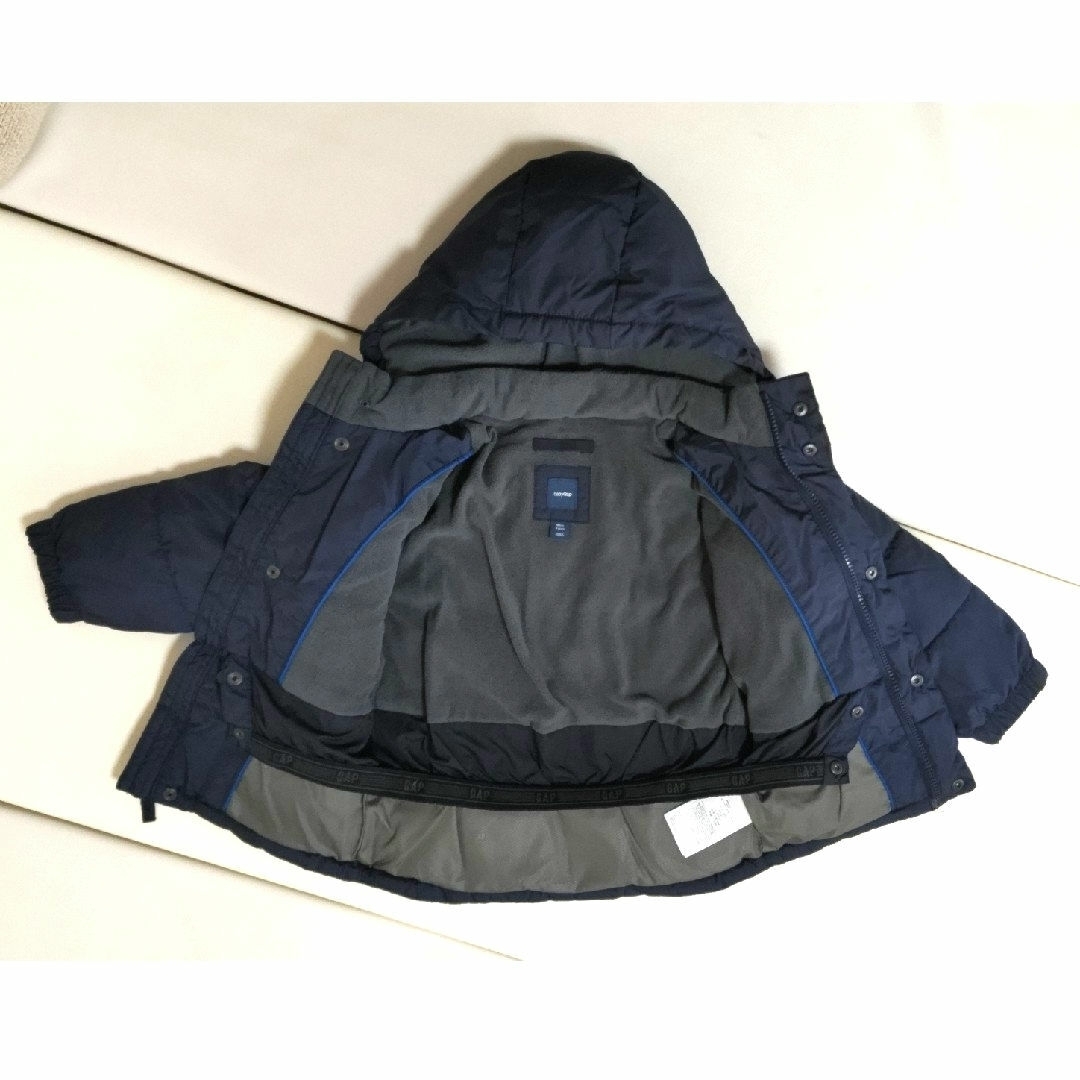 babyGAP(ベビーギャップ)の【新品未使用】babyGap　100cm　中綿ジャケット キッズ/ベビー/マタニティのキッズ服男の子用(90cm~)(ジャケット/上着)の商品写真