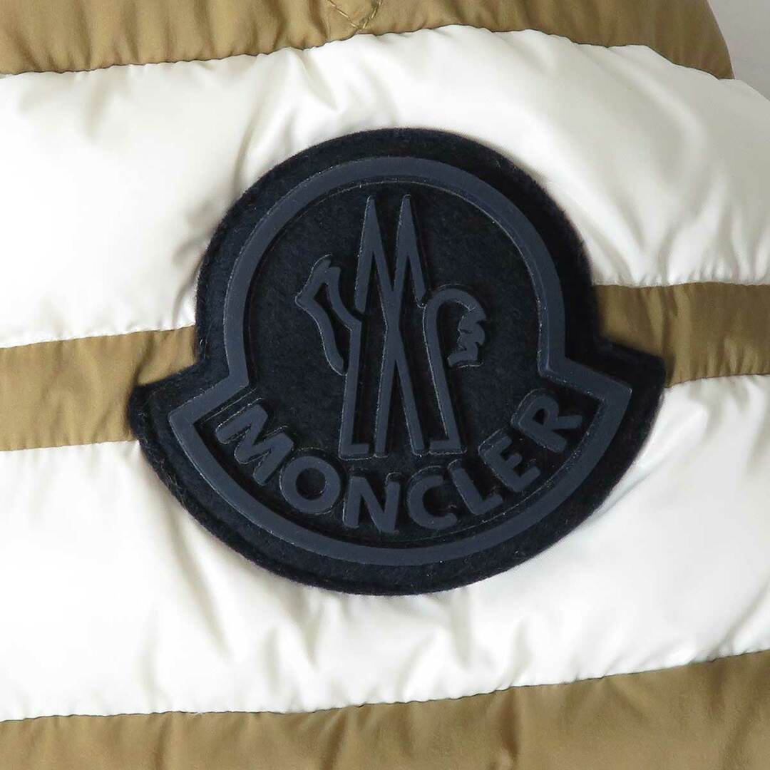 MONCLER(モンクレール)のモンクレール DELAUME　ダウンジャケット 1A000 05 53333 メンズ ベージュ MONCLER 【中古】 【アパレル・小物】 メンズのジャケット/アウター(その他)の商品写真