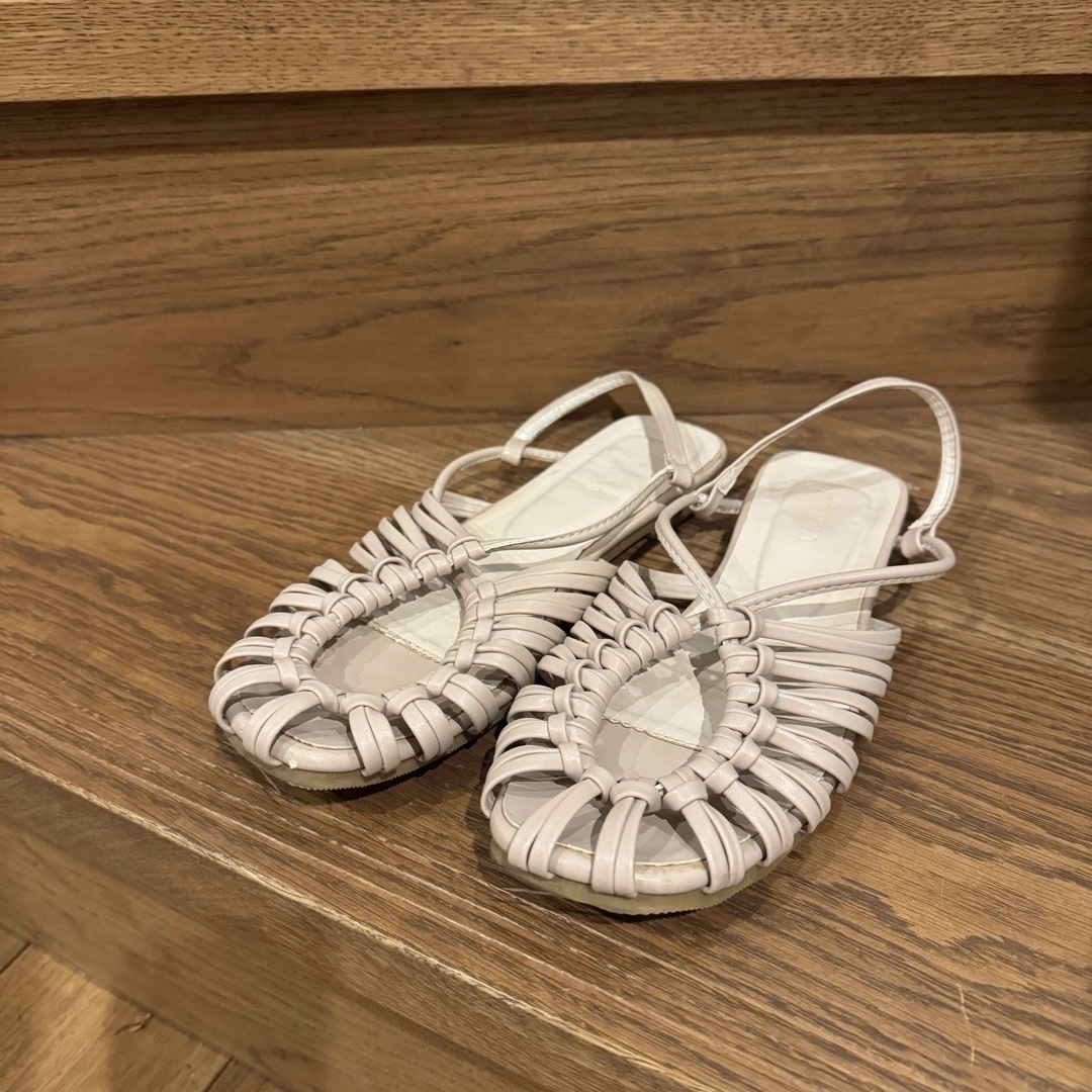 nuna(ヌナ)のNEUNA サンダル レディースの靴/シューズ(サンダル)の商品写真