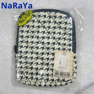 ナラヤ(NaRaYa)のNaRaYa 新品 ミニ コスメバッグ ポーチ 白x黒柄(ポーチ)