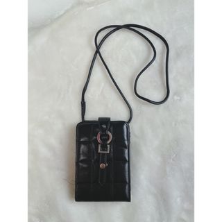 ザラ(ZARA)のZARA スマホショルダー　黒　お財布バッグ　ザラ【美品】(ショルダーバッグ)