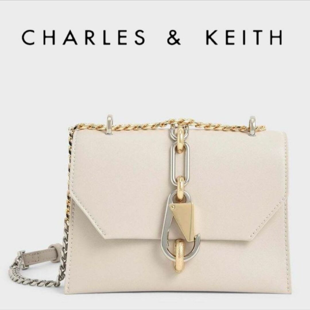 Charles and Keith(チャールズアンドキース)のCHARLES & KEITH ターンロッククロスボディバッグ レディースのバッグ(ショルダーバッグ)の商品写真