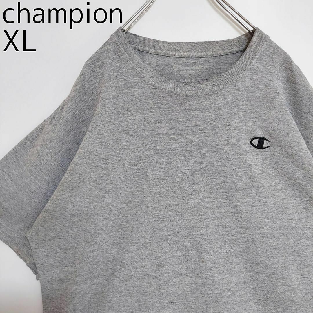 Champion(チャンピオン)のチャンピオン ロゴ刺繍プリントTシャツ ワンポイント 目あり XL グレー 黒 メンズのトップス(Tシャツ/カットソー(半袖/袖なし))の商品写真