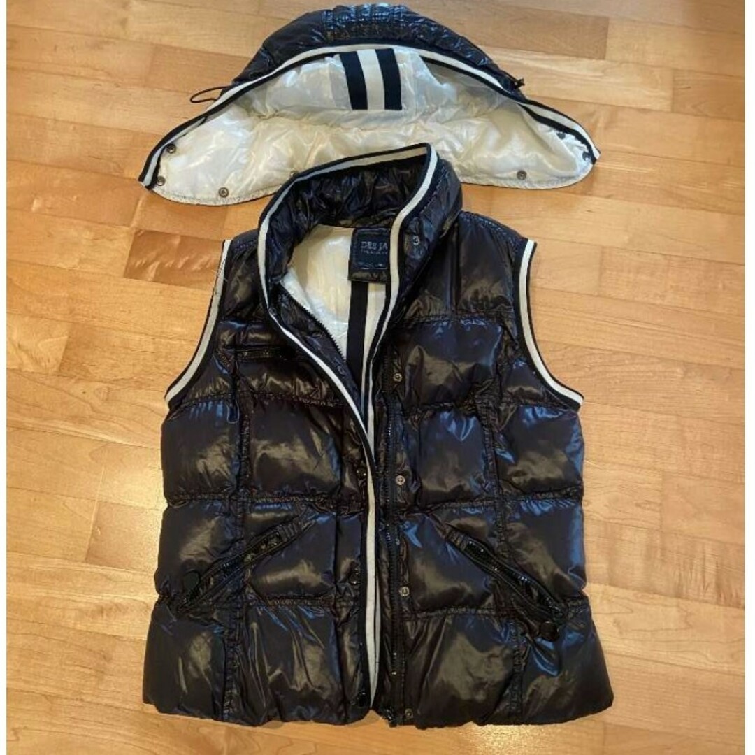 MONCLER(モンクレール)のMoncler黒トリックトリコロールリバーシブル値下げ レディースのジャケット/アウター(ダウンベスト)の商品写真