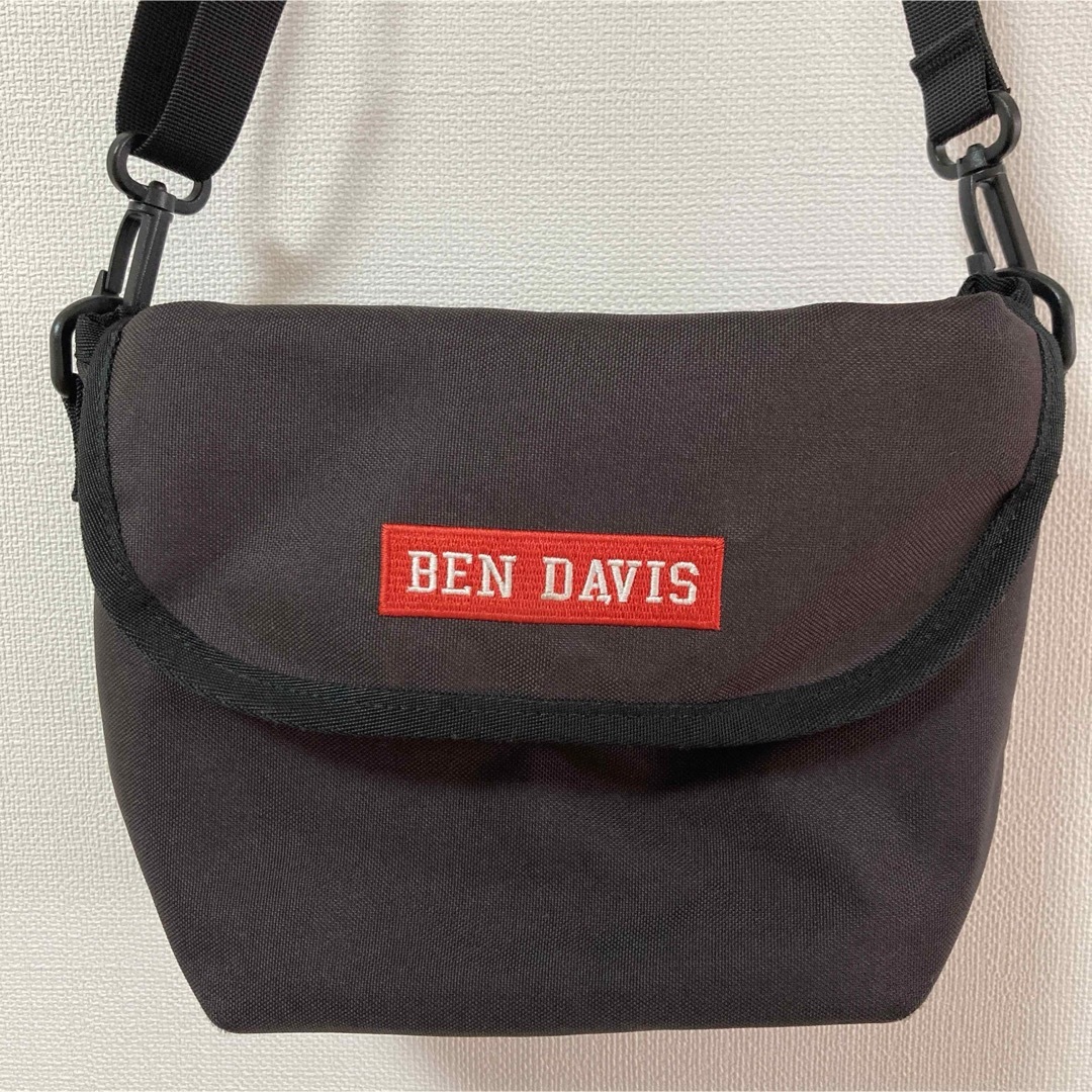 BEN DAVIS(ベンデイビス)のベンデイビス　ショルダーバッグ黒 メンズのバッグ(ショルダーバッグ)の商品写真