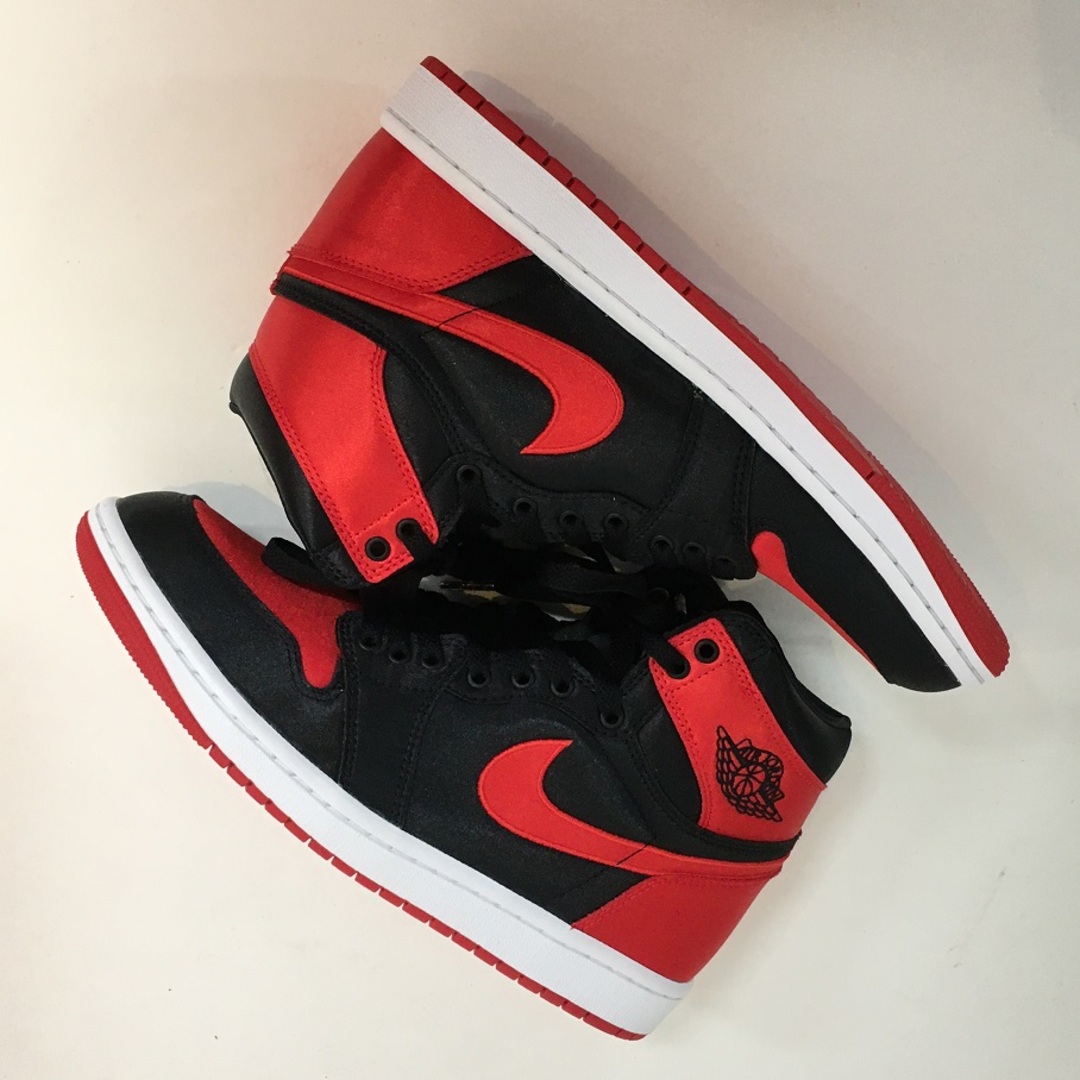 NIKE - NIKE WMNS AIR JORDAN 1 RETRO HIGH OG SATIN BRED NIKE - NIKE WMNS AIR JORDAN 1 RETRO HIGH OG SATIN BRED