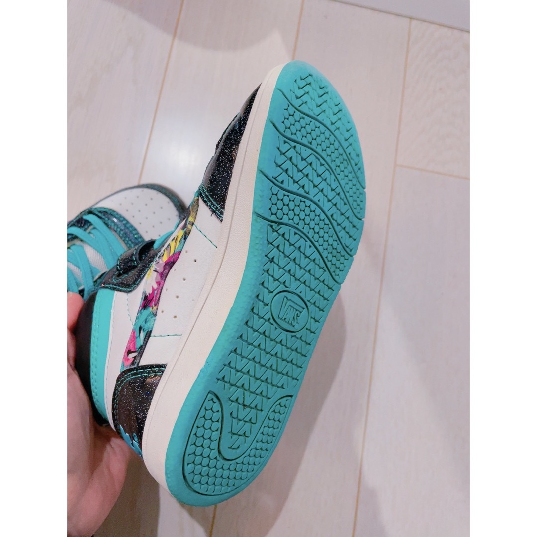 VANS(ヴァンズ)のVANS キッズハイカットシューズ キッズ/ベビー/マタニティのキッズ靴/シューズ(15cm~)(スニーカー)の商品写真