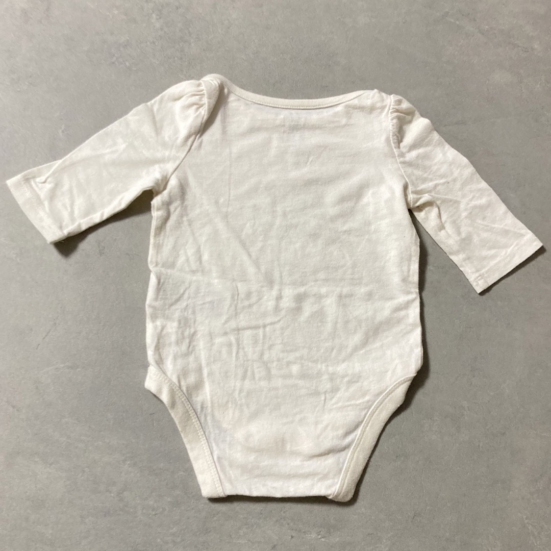 babyGAP(ベビーギャップ)の新生児 長袖 ロンパース ボディスーツ 肌着 キッズ/ベビー/マタニティのベビー服(~85cm)(肌着/下着)の商品写真