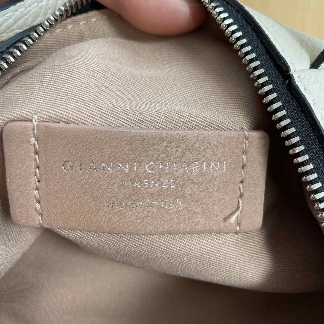 GIANNI CHIARINI(ジャンニキャリーニ)のGIANNI CHIARINI ハンドバッグ Sサイズ アリファ レディースのバッグ(その他)の商品写真