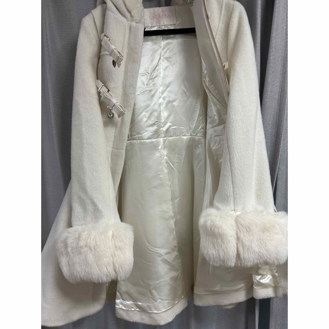 LIZ LISA(リズリサ)のLIZLISA リボンベルトフードコート ホワイト レディースのジャケット/アウター(ロングコート)の商品写真