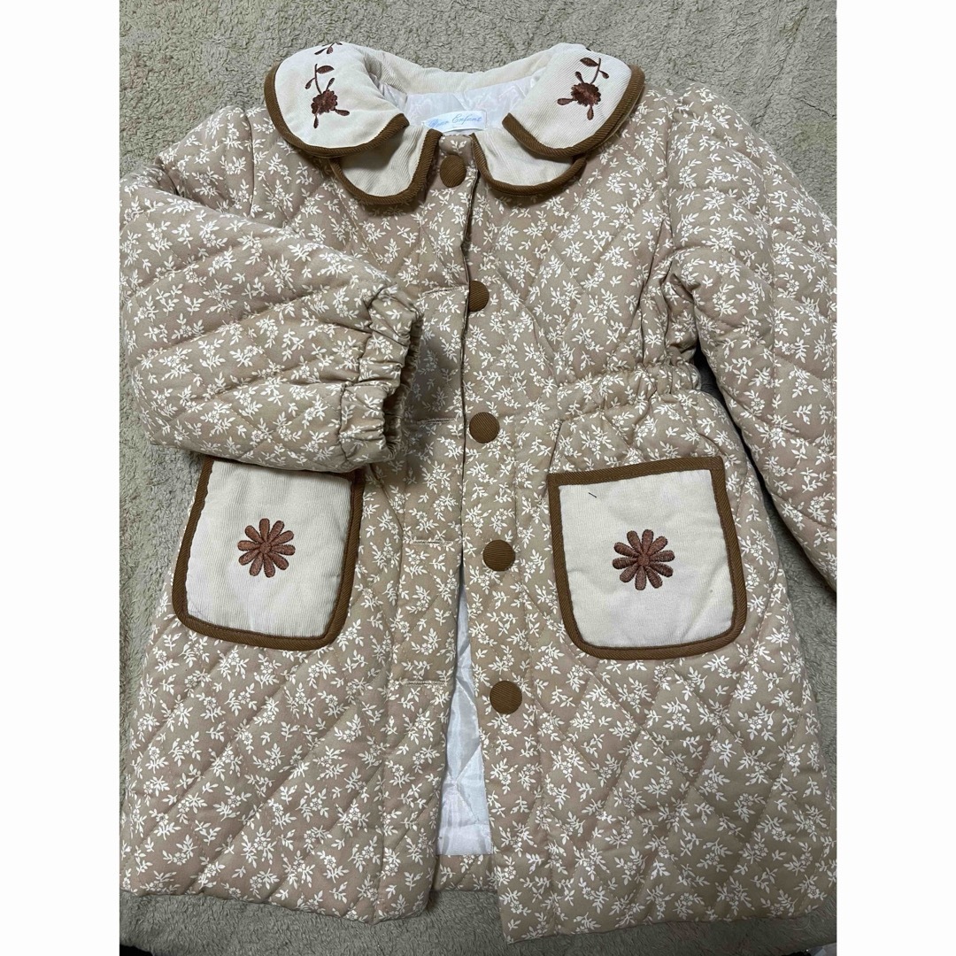 pour enfant 刺繍キルトコート キッズ/ベビー/マタニティのキッズ服女の子用(90cm~)(コート)の商品写真