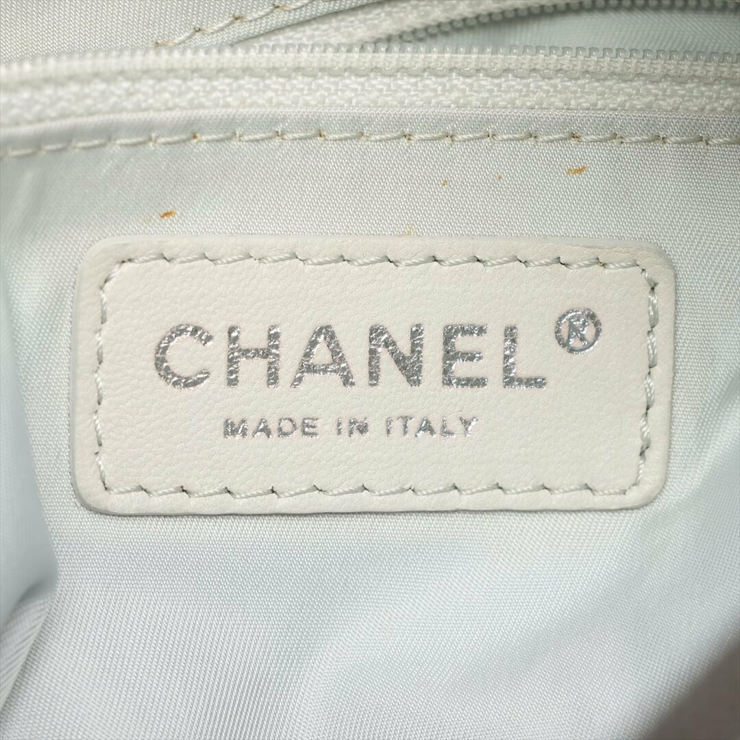 CHANEL(シャネル)のシャネル  コーティングキャンバス  ホワイト レディース トートバッグ レディースのバッグ(トートバッグ)の商品写真