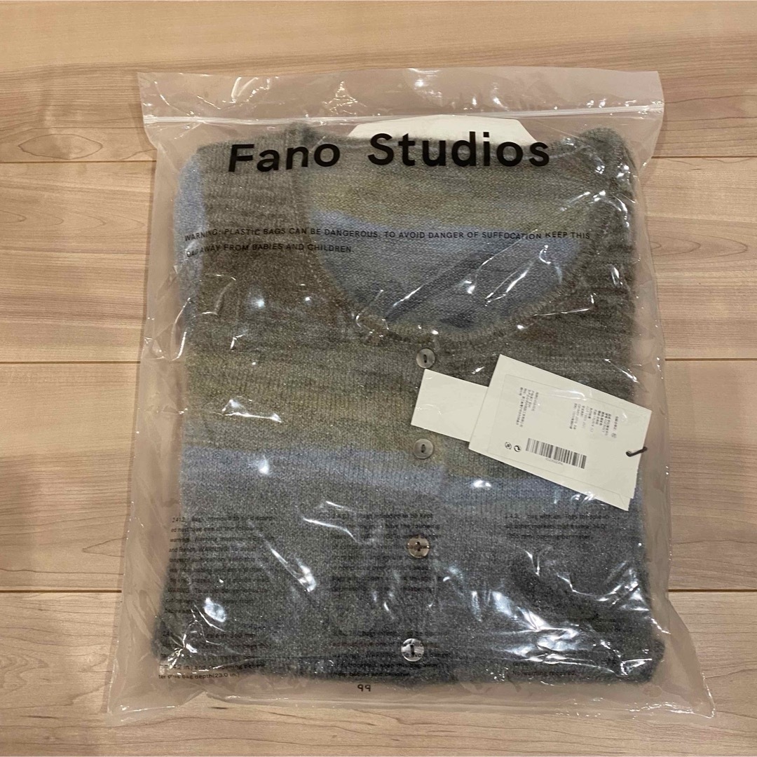 Acne Studios(アクネストゥディオズ)のfano studios マルチカラークロップドニットカーディガン レディースのトップス(カーディガン)の商品写真