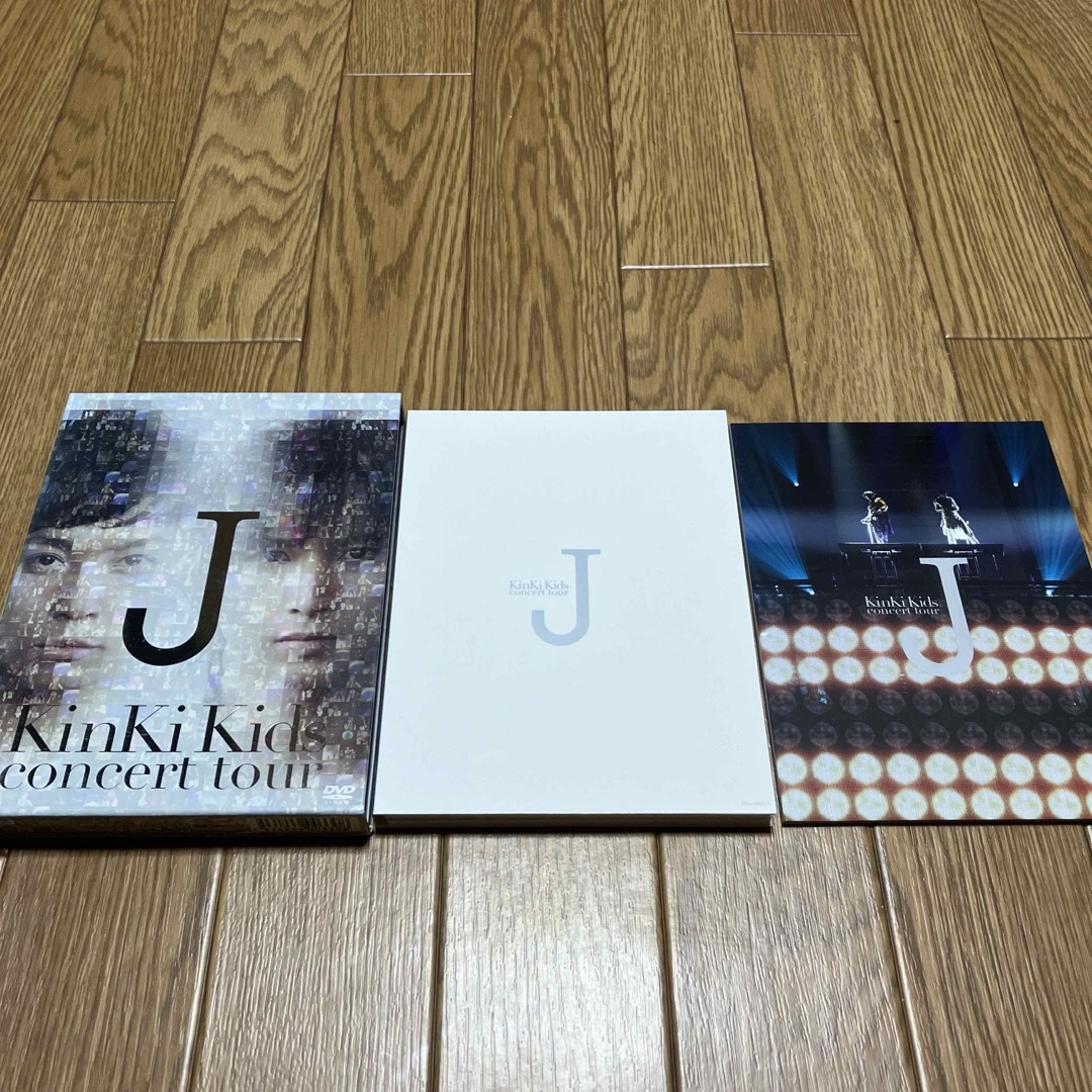 KinKi Kids(キンキキッズ)の初回盤2枚組 KinKi Kids concert tour J エンタメ/ホビーのDVD/ブルーレイ(ミュージック)の商品写真